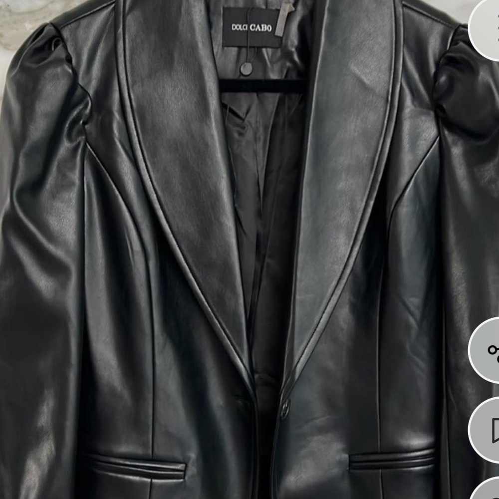 Dolce Cabo NWOT Black Faux Leather Puff Shoulder Blazer size small - Picture 5 of 5